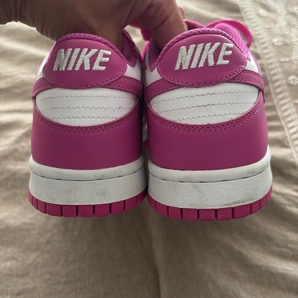 Nike Dunks - Picture 2 of 6